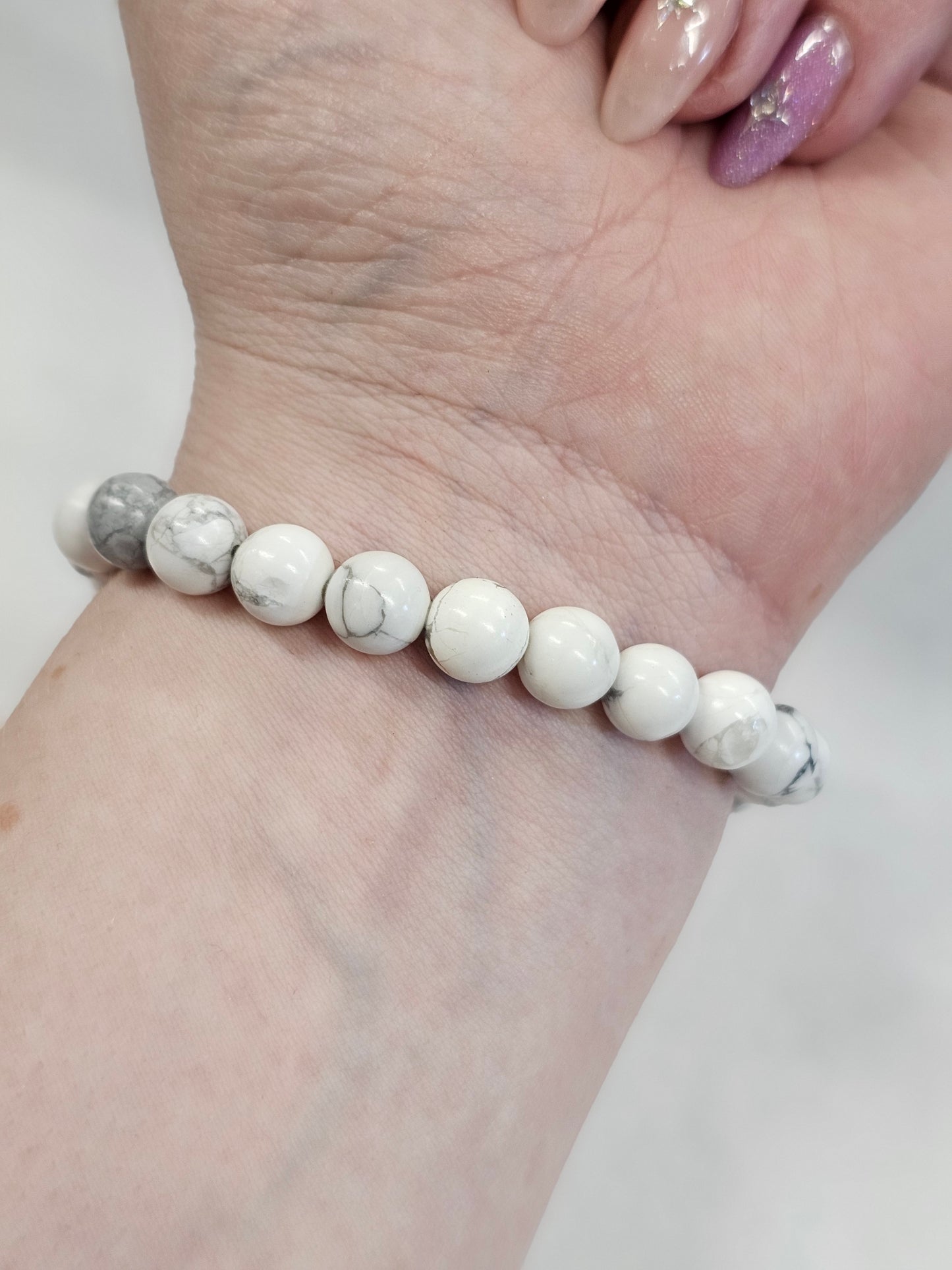 8mm Howlite Bead Bracelet