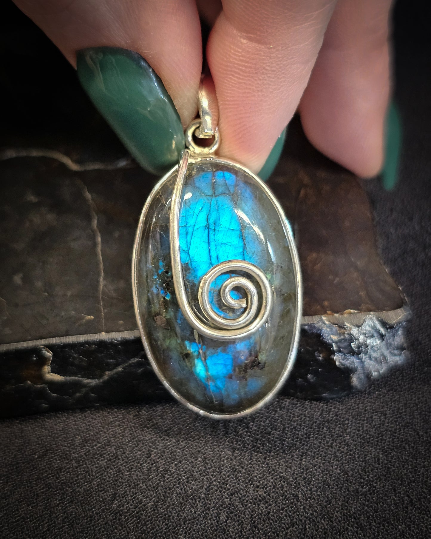 Labradorite Pendant With Spiral #2