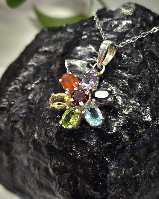 7 Chakras Pendant, Small Flower Design