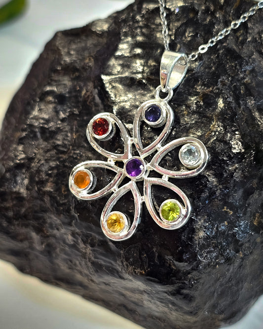 7 Chakras Pendant, Flower Design