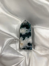 Load image into Gallery viewer, Moss Agate Towers
