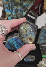 Load and play video in Gallery viewer, Labradorite palm stone
