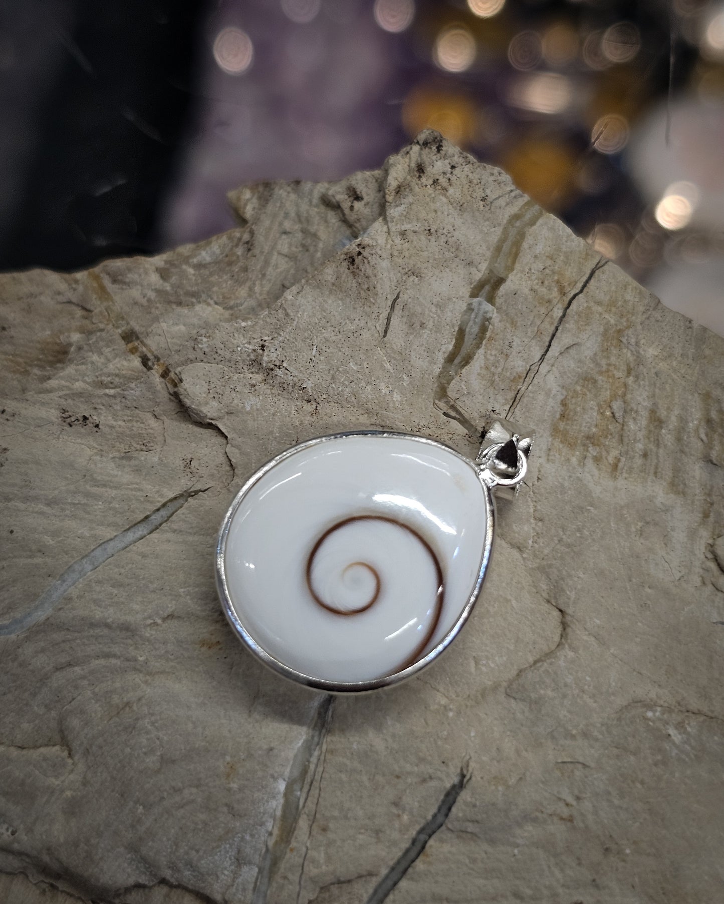 Large Teardrop Cat's Eye Pendant