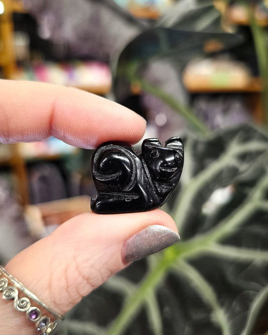 Black Onyx Snail Carving