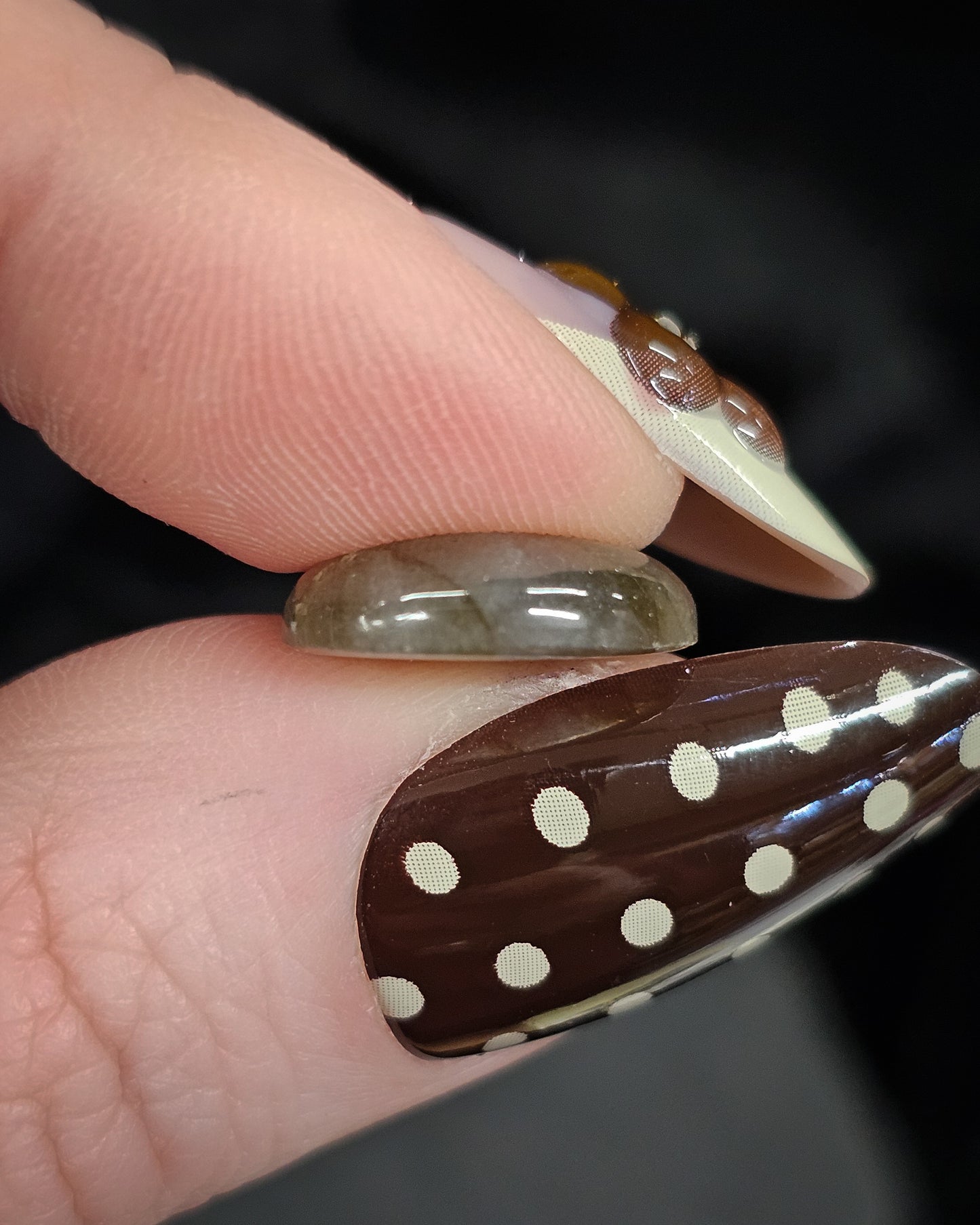 Labradorite Cabochon 1.39g