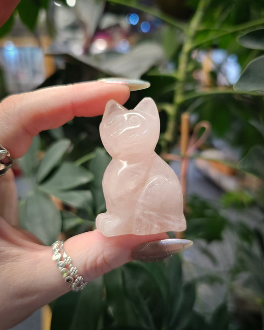 Rose Quartz Cat Carving