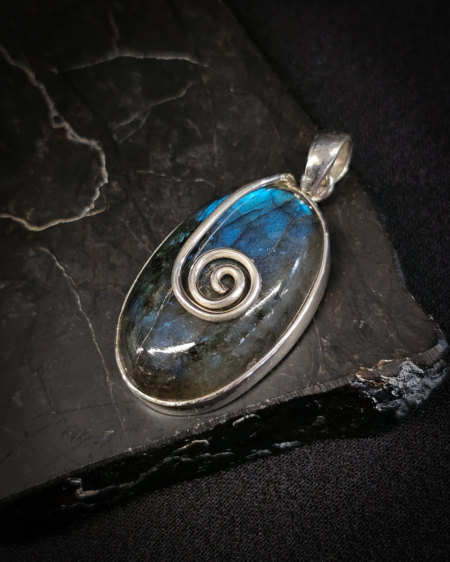 Labradorite Pendant With Spiral #2
