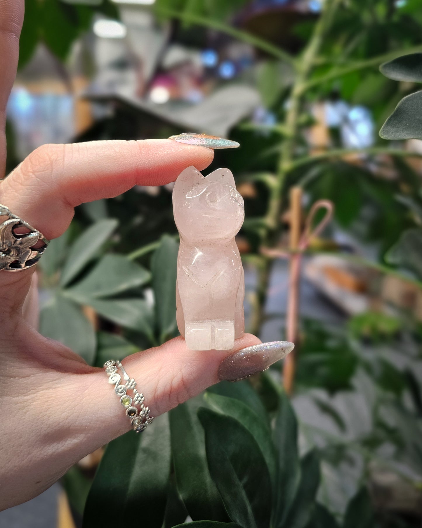 Rose Quartz Cat Carving