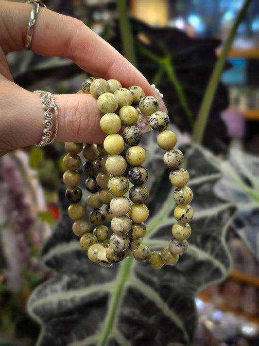 8mm Yellow Serpentine Bead Bracelet