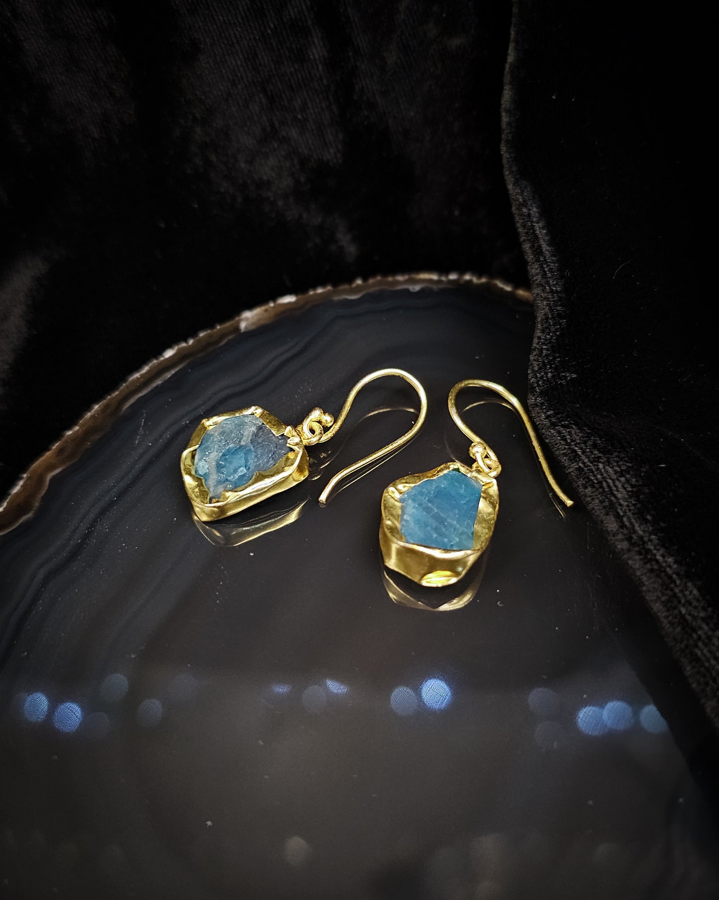 Raw Apatite Earrings - Single Drop