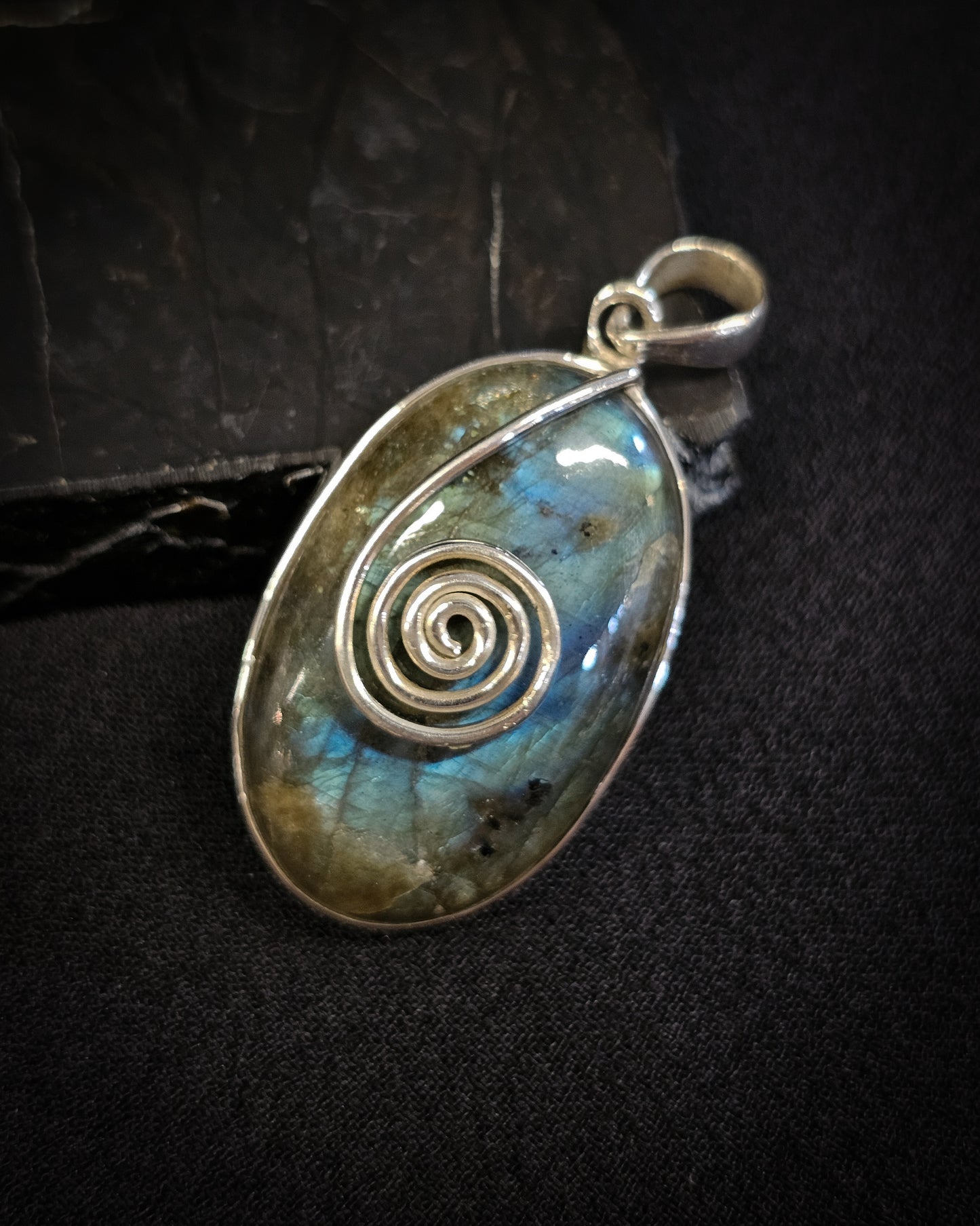 Oval Labradorite Pendant With Spiral #1