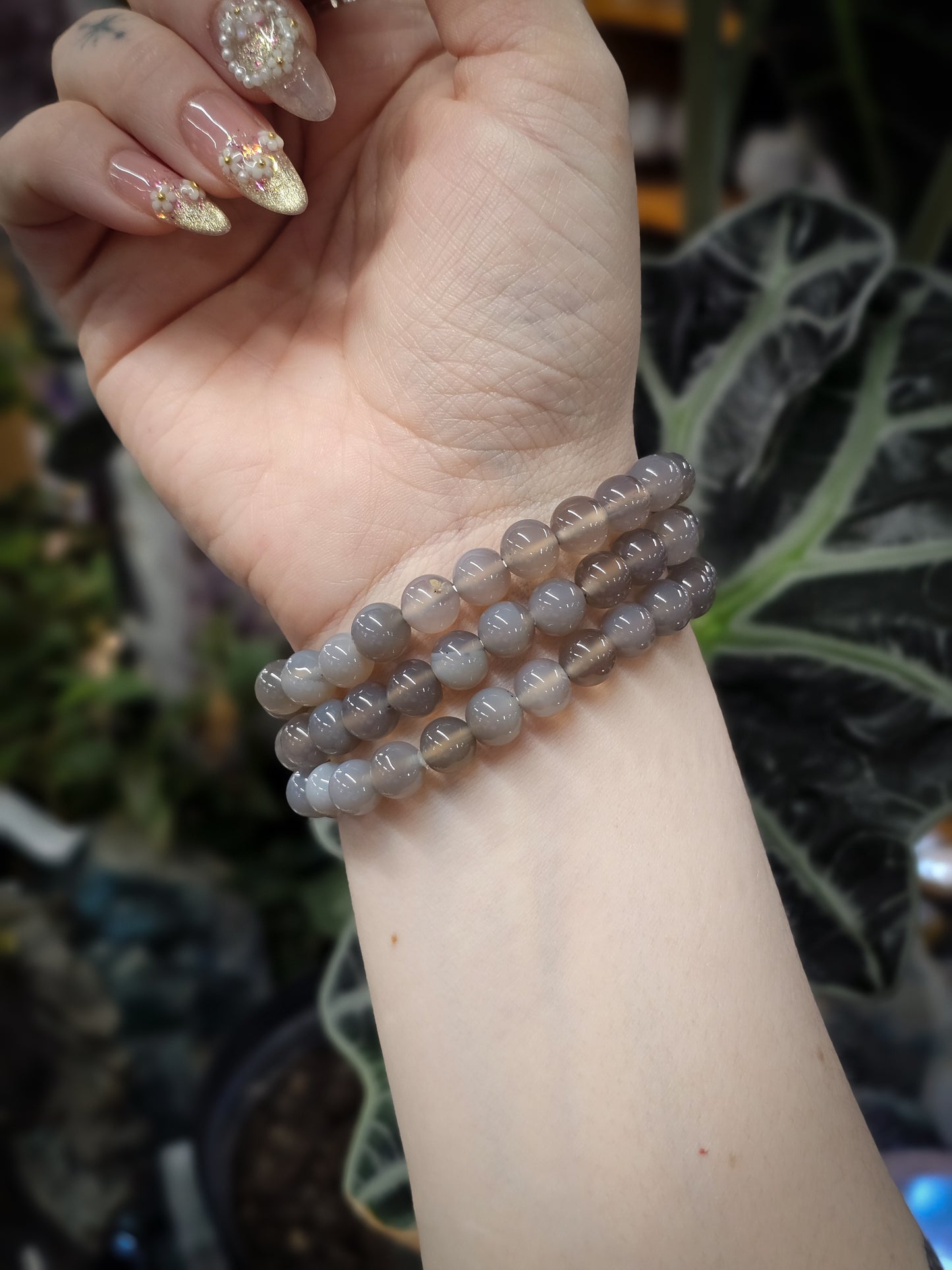 8mm Grey Agate Bead Bracelet