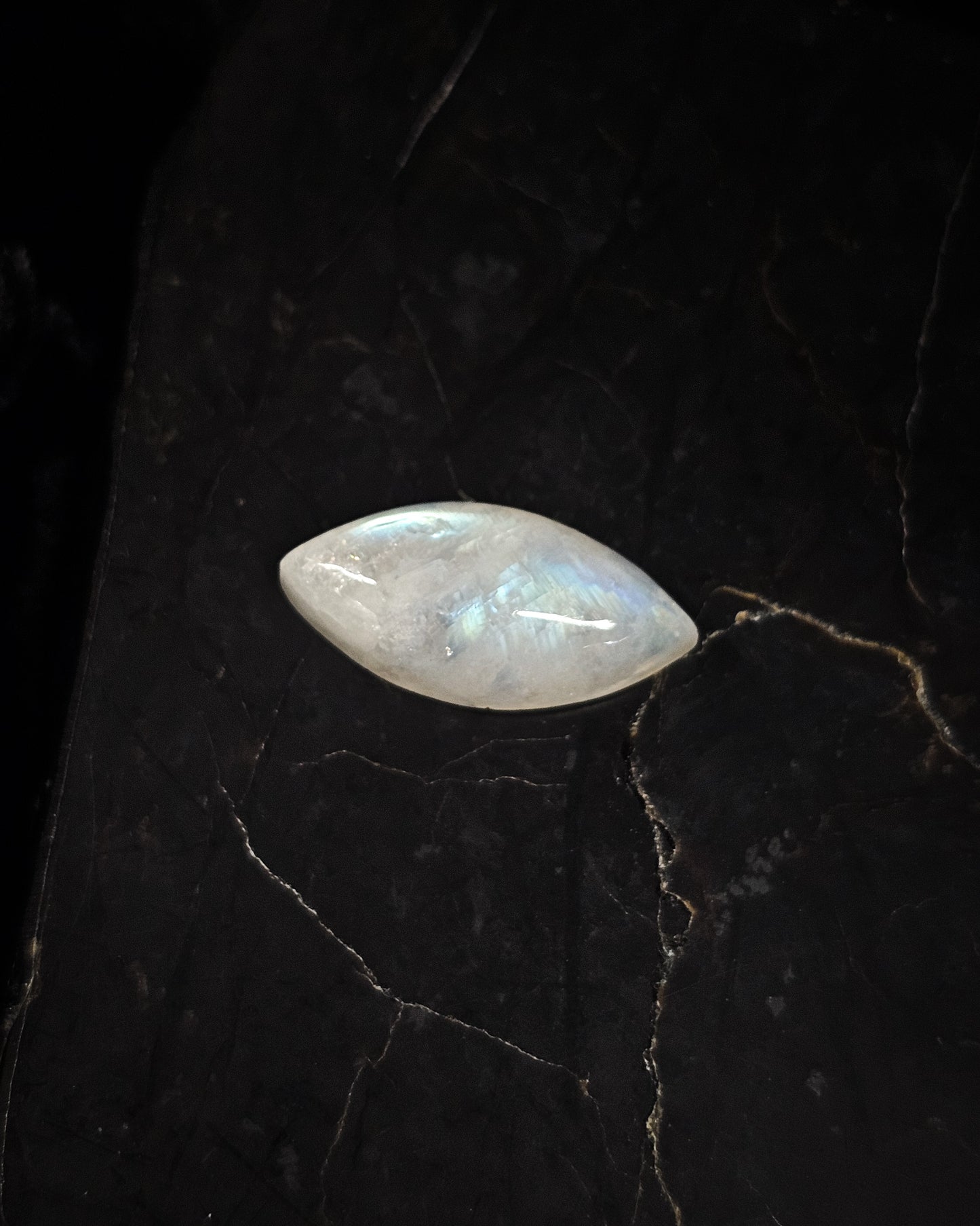 Rainbow Moonstone Cabochon 1.86g