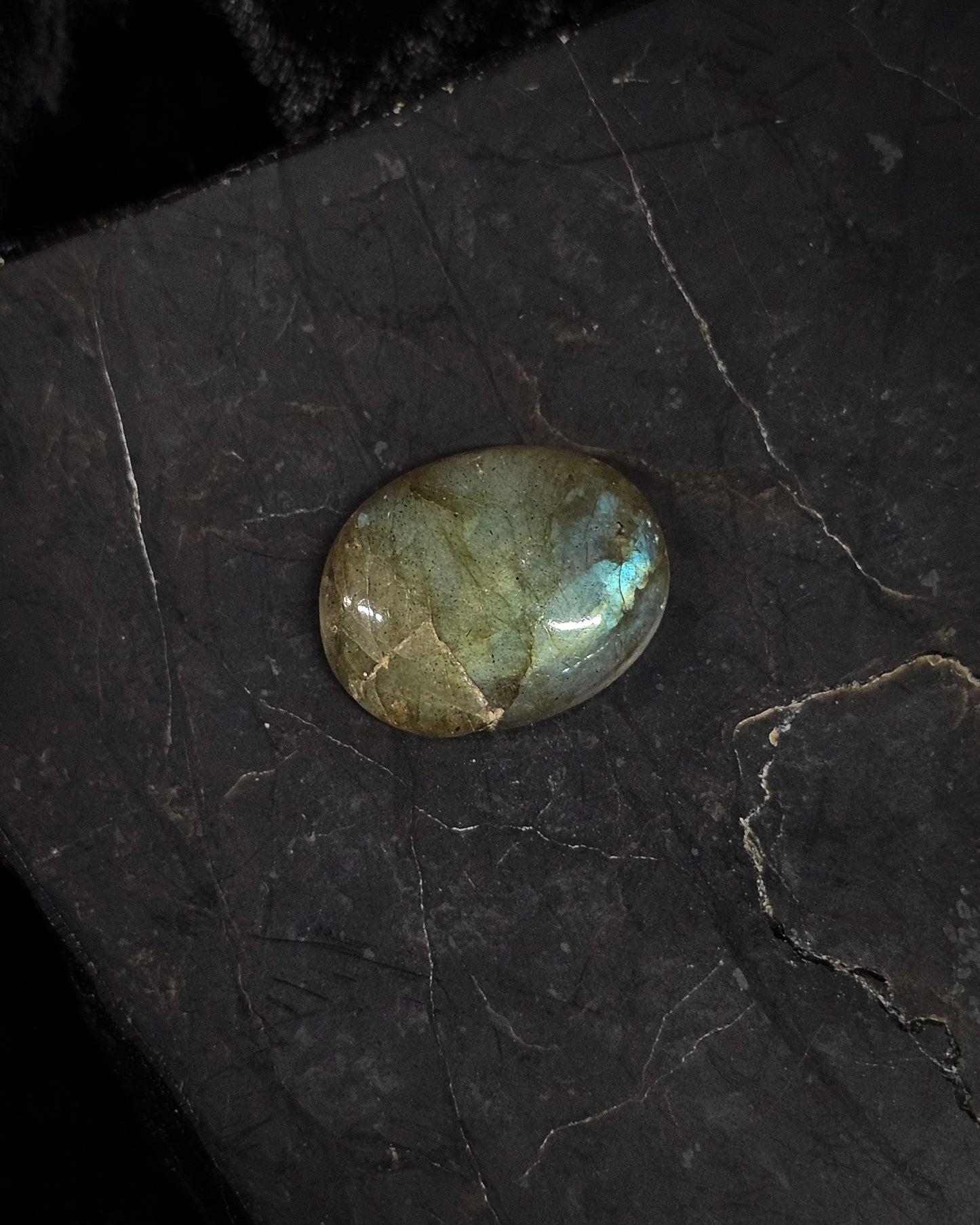 Labradorite Cabochon 1.72g