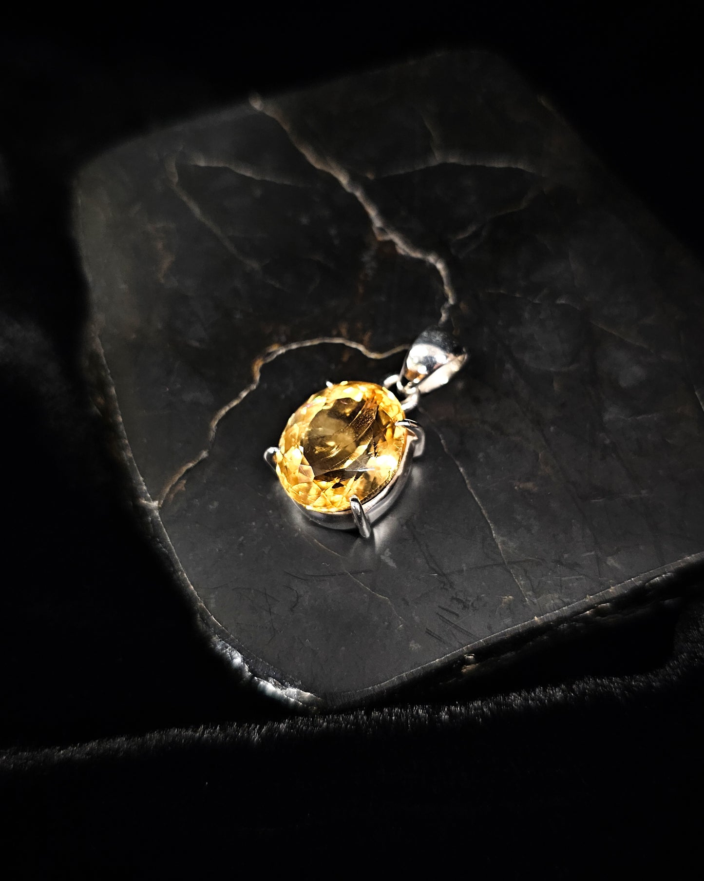 Oval Citrine Pendant