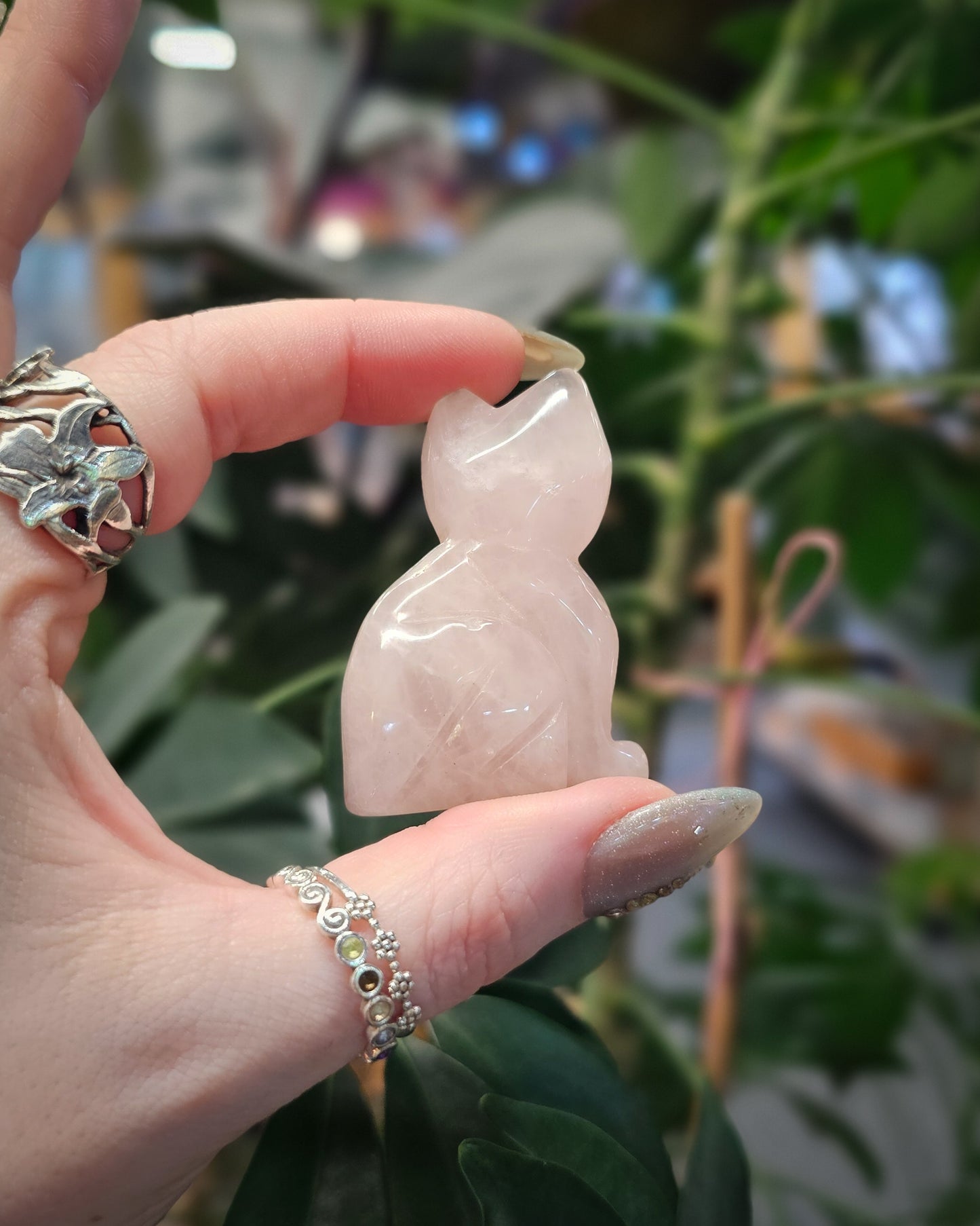 Rose Quartz Cat Carving